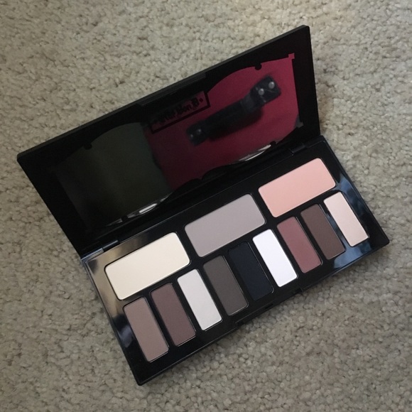 Kat Von D Shade and Light Eyeshadow Pallet - Picture 1 of 1